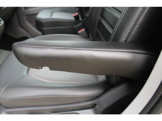 Volkswagen Crafter 35 2.0 TDI L3H3 CAMPER VOORBEREID | THULE LUIFEL | AIRCO LAADRUIMTE | ZEER NETJES!!! ActivLease financial lease