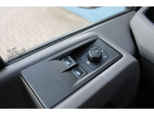 Volkswagen Crafter 35 2.0 TDI L3H3 CAMPER VOORBEREID | THULE LUIFEL | AIRCO LAADRUIMTE | ZEER NETJES!!! ActivLease financial lease