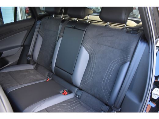 Volkswagen ID.4 Pro Limited Edition | 'App-Connect' draadloze smartphone integratie | Achterbank in ongelijke del... ActivLease financial lease