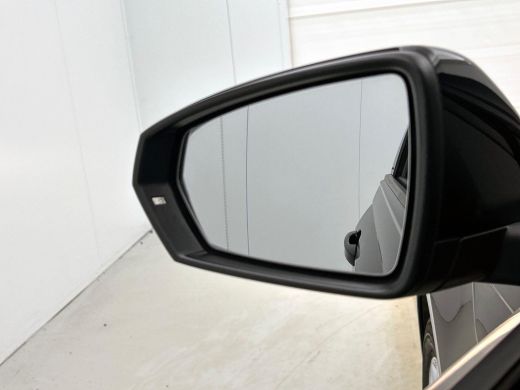 Volkswagen Polo 1.0 TSI DSG Highline AD-CRUISE | CLIMA | NAV | LED ActivLease financial lease