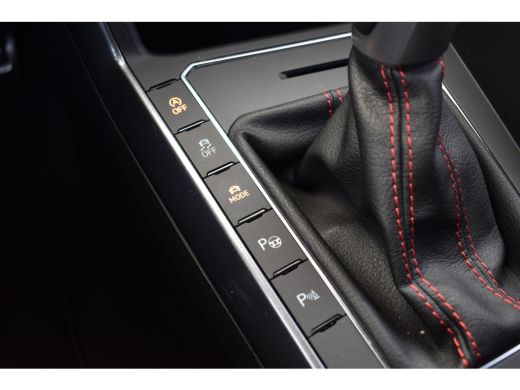 Volkswagen Polo GTI 2.0 TSI 210PK DSG SPORT VIRTUAL/LED/CARPLAY FABRIEKS GARANTIE ActivLease financial lease