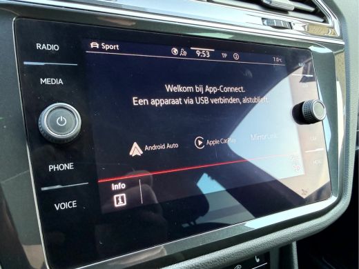 Volkswagen Tiguan 1.5 TSI R-Line Business+ 20''Lmv, Trekhaak, Stoelverwarming ActivLease financial lease