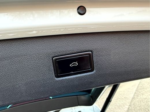 Volkswagen Tiguan 1.5 TSI R-Line Business+ 20''Lmv, Trekhaak, Stoelverwarming ActivLease financial lease