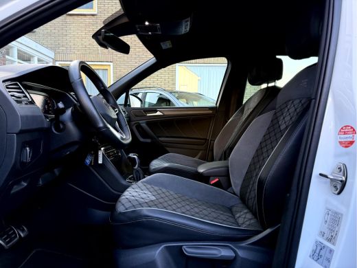 Volkswagen Tiguan 1.5 TSI R-Line Business+ 20''Lmv, Trekhaak, Stoelverwarming ActivLease financial lease