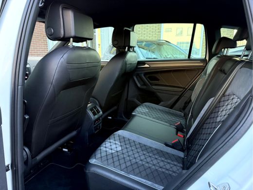 Volkswagen Tiguan 1.5 TSI R-Line Business+ 20''Lmv, Trekhaak, Stoelverwarming ActivLease financial lease