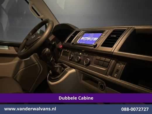 Volkswagen Transporter 2.0 TDI 150pk L2H1 Dubbele cabine Euro6 Airco | 6-Zits | 2500kg Trekhaak | Navigatie | Cruisecont... ActivLease financial lease