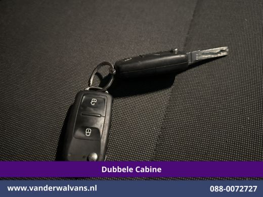 Volkswagen Transporter 2.0 TDI 150pk L2H1 Dubbele cabine Euro6 Airco | 6-Zits | 2500kg Trekhaak | Navigatie | Cruisecont... ActivLease financial lease