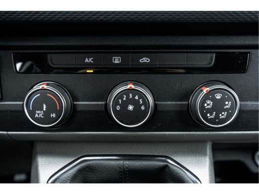 Volkswagen Transporter 2.0 TDI L2H3 | 150 PK | Trekhaak | Carplay | Navi | Cruise | Airco ActivLease financial lease