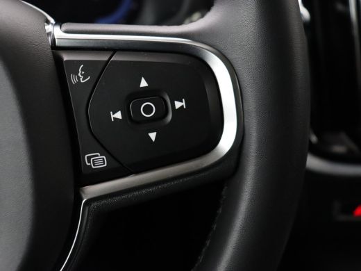 Volvo  V60 2.0 T6 Plug-in hybrid AWD Core Bright | Trekhaak | Achterbankverwarming | Adaptive cruise | Carpl... ActivLease financial lease