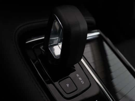 Volvo  V60 2.0 T6 Plug-in hybrid AWD Core Bright | Trekhaak | Achterbankverwarming | Adaptive cruise | Carpl... ActivLease financial lease