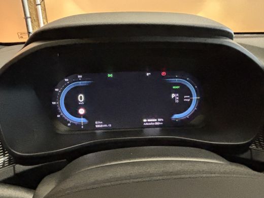 Volvo  XC40 Recharge P8 AWD R-Design schuifdak | 360 camera | stoelverw. | stoelverw. ActivLease financial lease