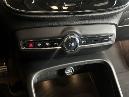 Volvo  XC40 Recharge P8 AWD R-Design schuifdak | 360 camera | stoelverw. | stoelverw. ActivLease financial lease