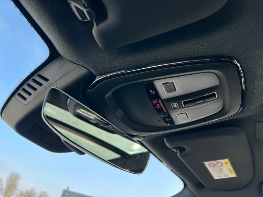 Volvo  XC40 Recharge P8 AWD R-Design | SoH 92% | Panoramadak | Trekhaak | Harman/Kardon | 360 Camera | ActivLease financial lease