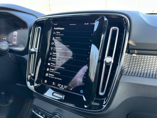 Volvo  XC40 Recharge P8 AWD R-Design | SoH 92% | Panoramadak | Trekhaak | Harman/Kardon | 360 Camera | ActivLease financial lease