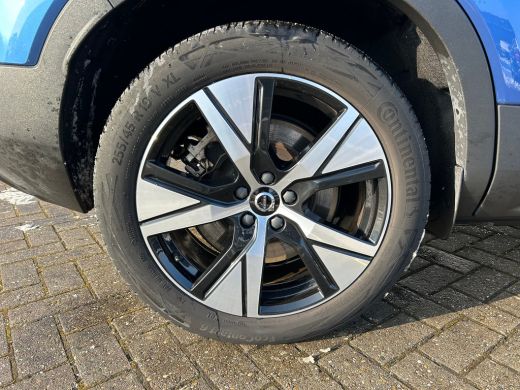 Volvo  XC40 Recharge P8 AWD R-Design | SoH 92% | Panoramadak | Trekhaak | Harman/Kardon | 360 Camera | ActivLease financial lease