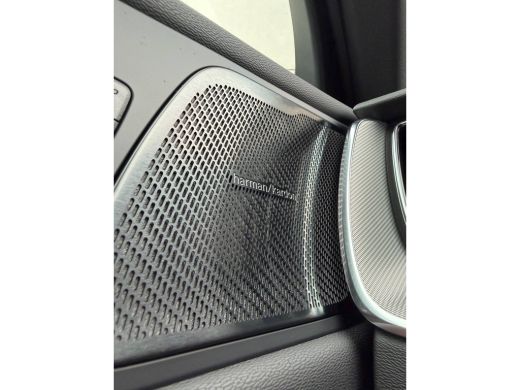 Volvo  XC60 2.0 T8 Plug-in hybrid AWD Plus Black Edition Pano-H&K-360 gr-Keyless-ACC ActivLease financial lease