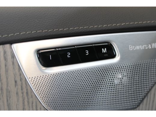 Volvo  XC90 T8 455PK Ultimate Dark | Luchtvering | Trekhaak | Massage/Ventilatie | 360&deg; | BW Audio | 21'' ActivLease financial lease