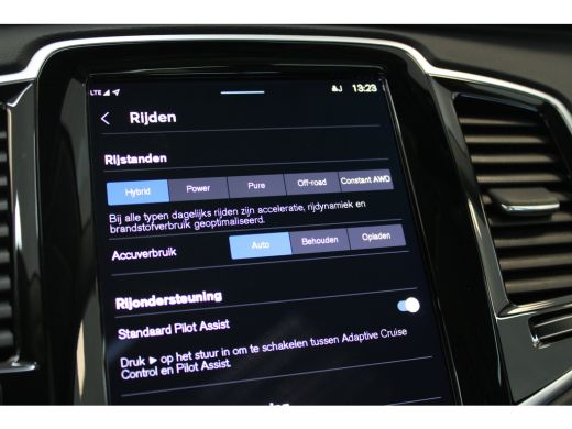 Volvo  XC90 T8 455PK Ultimate Dark | Luchtvering | Trekhaak | Massage/Ventilatie | 360&deg; | BW Audio | 21'' ActivLease financial lease