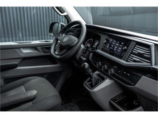 Volkswagen Transporter 2.0 TDI L2H3 | 150 PK | Trekhaak | Carplay | Navi | Cruise | Airco