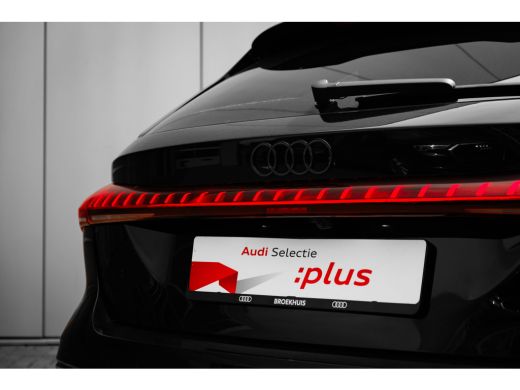 Audi A5 Avant 2.0 e-hybrid quattro S edition 299 pk Tech. Plus | Elek. zwenkb. trekhaak | 360 camera | As... ActivLease financial lease