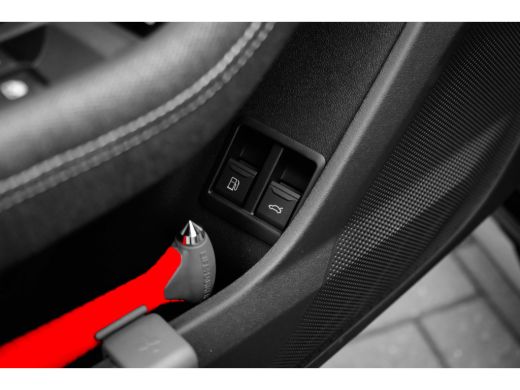 Audi A5 Avant 2.0 e-hybrid quattro S edition 299 pk Tech. Plus | Elek. zwenkb. trekhaak | 360 camera | As... ActivLease financial lease