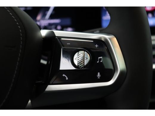 BMW i7 eDrive50 High Executive M Sport / Panoramadak / Stoelventilatie / Massagefunctie / Bowers & Wilki... ActivLease financial lease