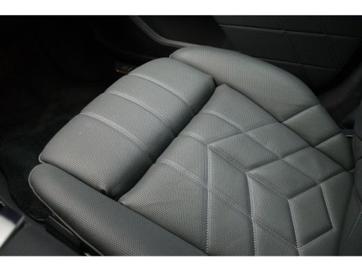 BMW i7 eDrive50 High Executive M Sport / Panoramadak / Stoelventilatie / Massagefunctie / Bowers & Wilki... ActivLease financial lease