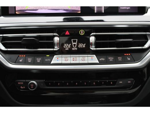 BMW iX3 M-SPORT 80 kWh SOh 100% PANO LEER PILOT ORG NL 23000KM!!! ActivLease financial lease