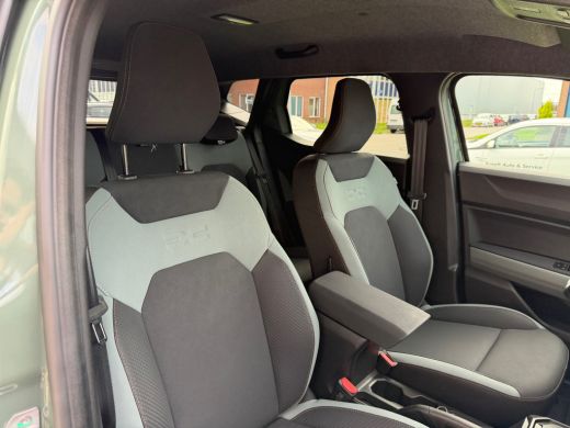 Dacia Duster 1.6 Hybrid 140 Extreme Groen! ActivLease financial lease