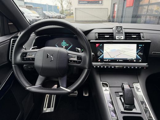 DS DS 7 300pk 4x4 Opera (Elektrisch Schuifdak - Trekhaak - Leder incl verwarming/koeling/massage/geheugen... ActivLease financial lease