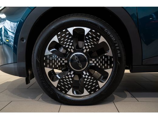 Fiat 600 1.2 Hybrid La Prima | Camera | Navigatie | Kunstlederen bekleding | Stoelverwarming | Climate Con... ActivLease financial lease