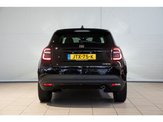 Fiat 600 1.2 Hybrid La Prima | Camera | Navigatie | Kunstlederen bekleding | Stoelverwarming | Climate Con... ActivLease financial lease