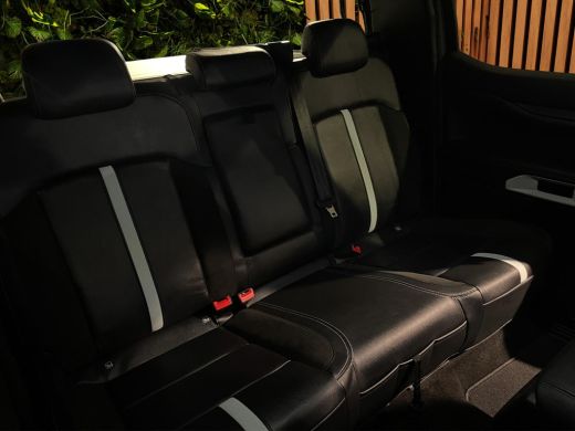 Ford Ranger 2.5 PHEV Stormtrak 280PK 360 Camera | Matrix LED | 5 Persoons | 3.5 ton Trekgewicht ActivLease financial lease