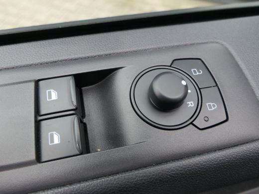 Ford Transit Custom 300 2.0 TDCI L2H1 Trend | Laadruimte Pakket | Camera | Verwarmde Voorruit | CarPlay/Android Auto ... ActivLease financial lease