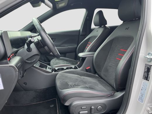 Hyundai Kona 1.6 GDI 141pk HEV N-Line | Premium audio | 360 camera | Bestuurdersstoel met geheugen | Adaptive ... ActivLease financial lease