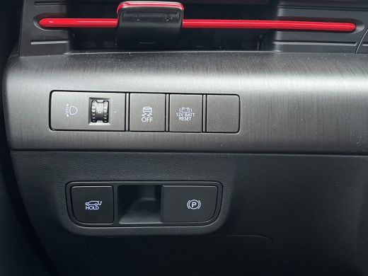 Hyundai Kona 1.6 GDI 141pk HEV N-Line | Premium audio | 360 camera | Bestuurdersstoel met geheugen | Adaptive ... ActivLease financial lease