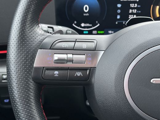 Hyundai Kona 1.6 GDI 141pk HEV N-Line | Premium audio | 360 camera | Bestuurdersstoel met geheugen | Adaptive ... ActivLease financial lease