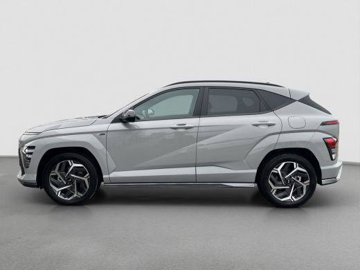 Hyundai Kona 1.6 GDI 141pk HEV N-Line | Premium audio | 360 camera | Bestuurdersstoel met geheugen | Adaptive ... ActivLease financial lease