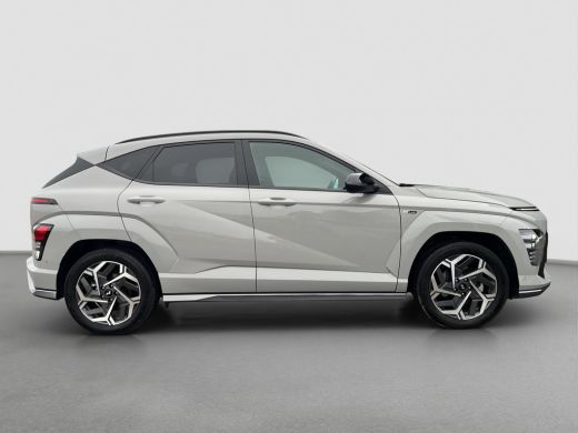 Hyundai Kona 1.6 GDI 141pk HEV N-Line | Premium audio | 360 camera | Bestuurdersstoel met geheugen | Adaptive ... ActivLease financial lease