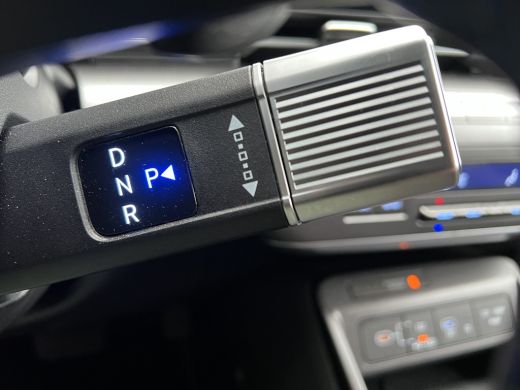 Hyundai Kona 1.6 GDI 141pk HEV Premium | Premium audio | 360 camera | Bestuurdersstoel met geheugen | Adaptive... ActivLease financial lease