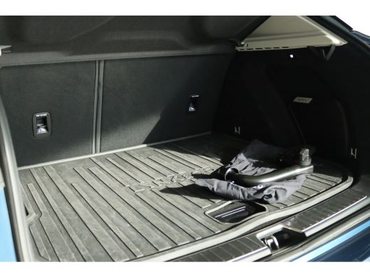 Lynk & Co 01 1.5 | Adapt. Cruise | Trekhaak | Stoelverwarming | Pano | 360 Camera | Infinity Audio | Keyless |... ActivLease financial lease