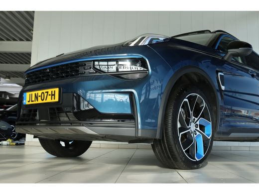 Lynk & Co 01 1.5 | Adapt. Cruise | Trekhaak | Stoelverwarming | Pano | 360 Camera | Infinity Audio | Keyless |... ActivLease financial lease