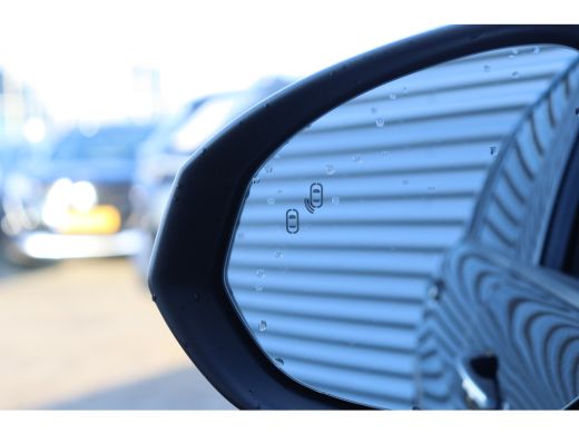 Lynk & Co 01 Lynck & Co 1.5 261PK AUTOMAAT / NAVI / CLIMA / FULL-LED / PDC / 20" LMV / 360 CAMERA / PANO. DAK ... ActivLease financial lease