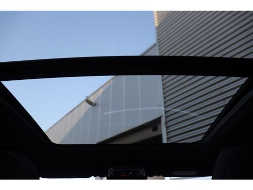 Lynk & Co 01 Lynck & Co 1.5 261PK AUTOMAAT / NAVI / CLIMA / FULL-LED / PDC / 20" LMV / 360 CAMERA / PANO. DAK ... ActivLease financial lease