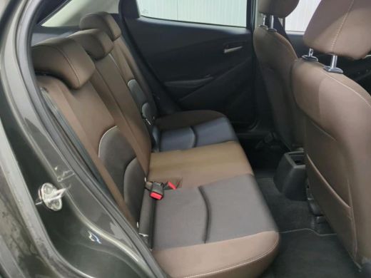 Mazda 2 1.5 90PK 6versn.Skyactiv-G Comfort / Pdc+Camera / Airco / Lmv./ Radio multimedia / 5Drs. ActivLease financial lease