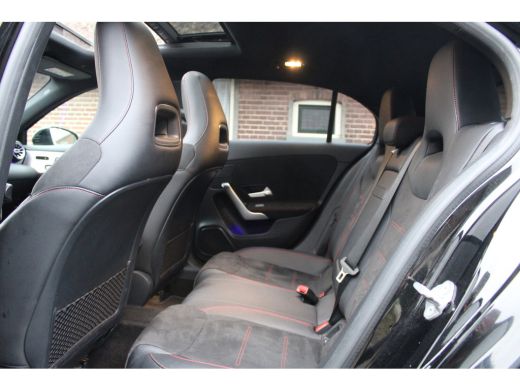 Mercedes-Benz A-Klasse 250 e Business PHEV AMG ORG NL PANO SFEER MATRIX LED 116000KM!!! ActivLease financial lease