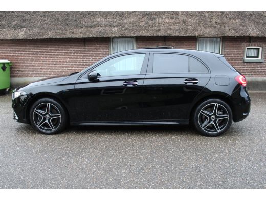 Mercedes-Benz A-Klasse 250 e Business PHEV AMG ORG NL PANO SFEER MATRIX LED 116000KM!!! ActivLease financial lease
