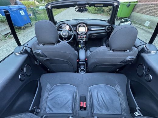 Mini Cooper S Cabrio 2.0 Cooper S 192Pk JCW AUTOMAAT XENON UNION JACK NAVI ECC 96000KM!!! ActivLease financial lease