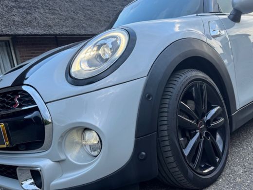 Mini Cooper S Cabrio 2.0 Cooper S 192Pk JCW AUTOMAAT XENON UNION JACK NAVI ECC 96000KM!!! ActivLease financial lease