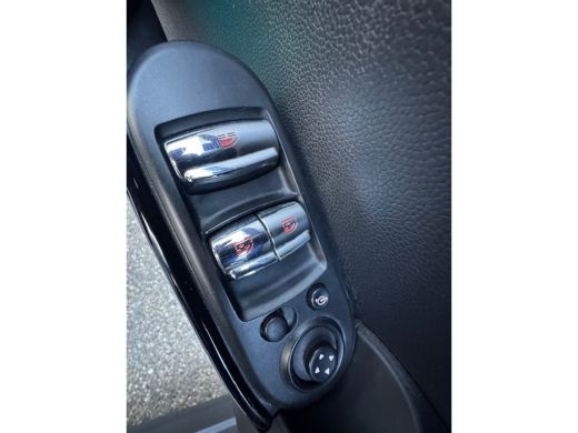 Mini Cooper S Cabrio 2.0 Cooper S 192Pk JCW AUTOMAAT XENON UNION JACK NAVI ECC 96000KM!!! ActivLease financial lease